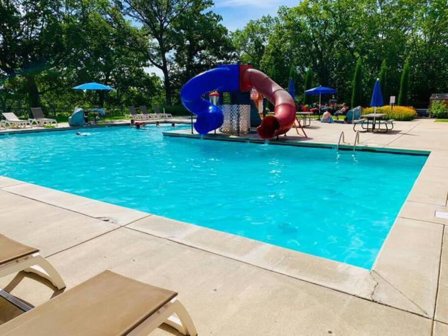 The Lake Fish-Amazing Views-Sleeps 24-Indoor-Outdoor Pools ブランソン エクステリア 写真